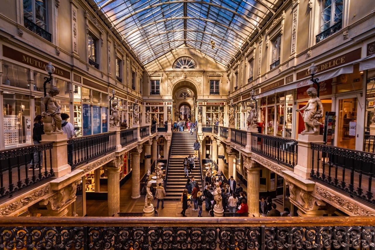Le passage Pommeraye à Nantes, son escalier et sa verrière